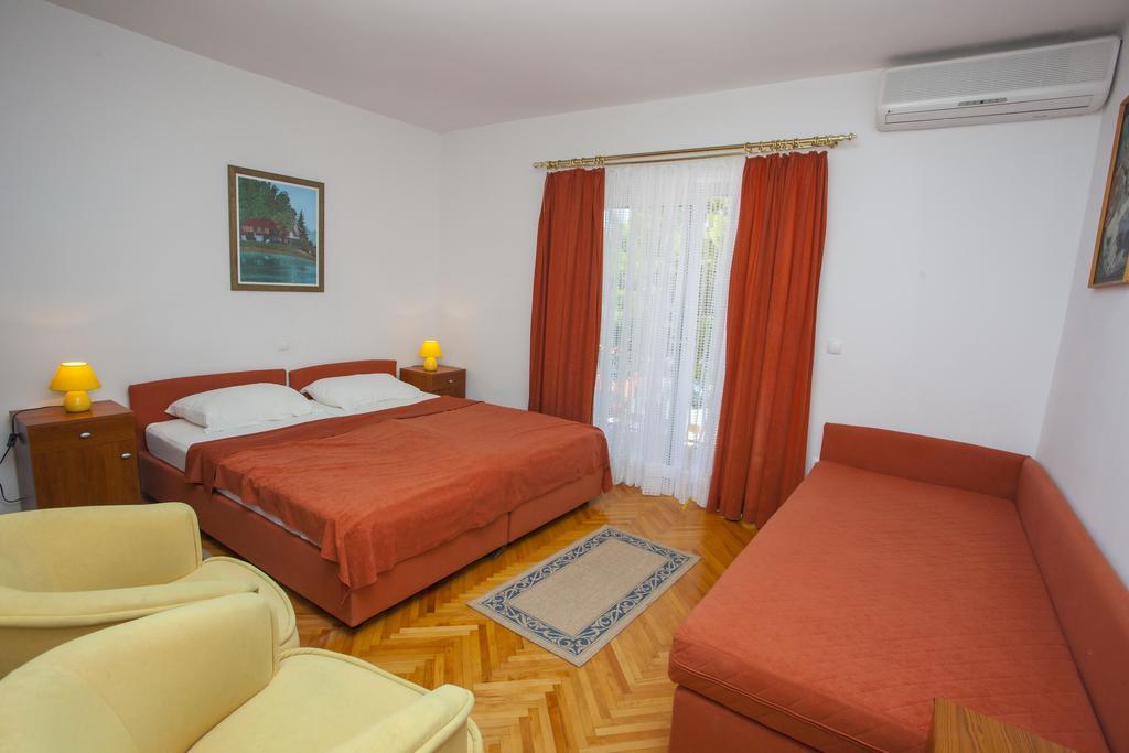 Apartments Ankora Tučepi Esterno foto