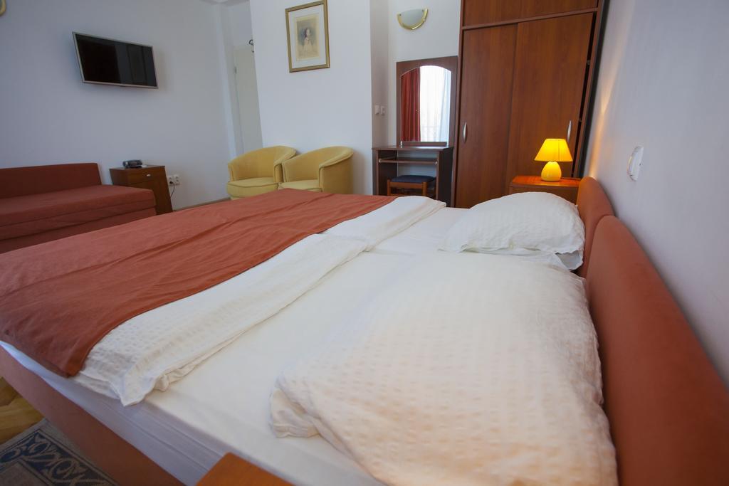 Apartments Ankora Tučepi Esterno foto